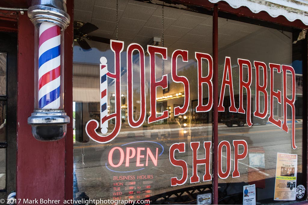 Joe's Barber Shop, Willow Springs