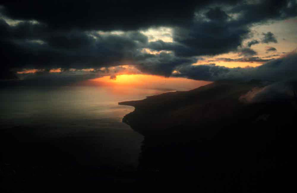 Maui aerial sunset the day before the eclipse, July 10, 1991